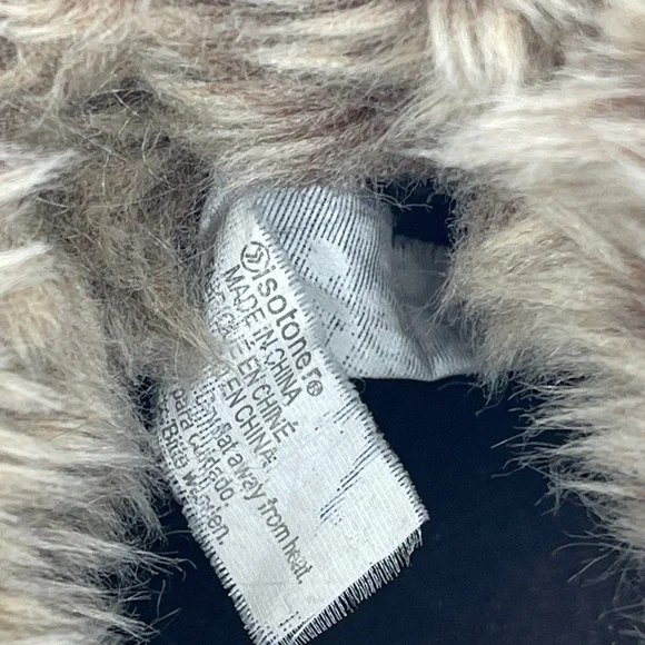 ISOTONER WOMENS SIZE 9.5-10 Cozy Faux Fur Lined Slippers - Picture 4 of 8